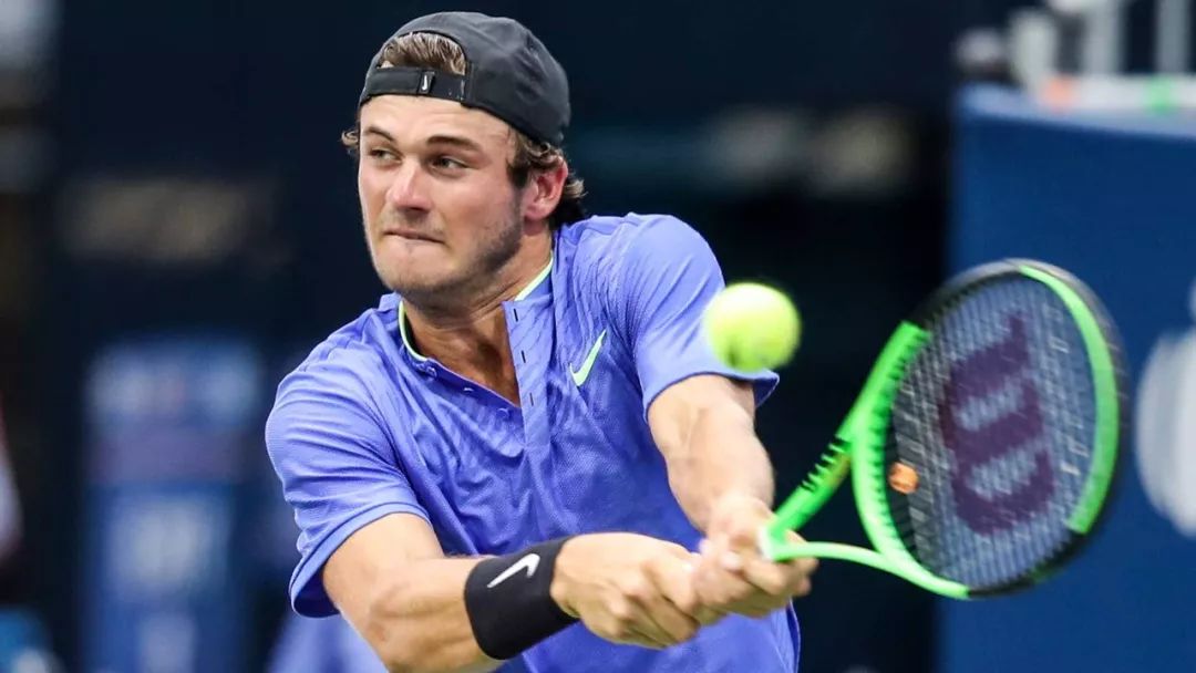 深植根于主 深植根于主