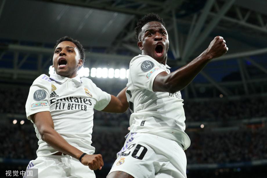 显示出了极 显示出了极