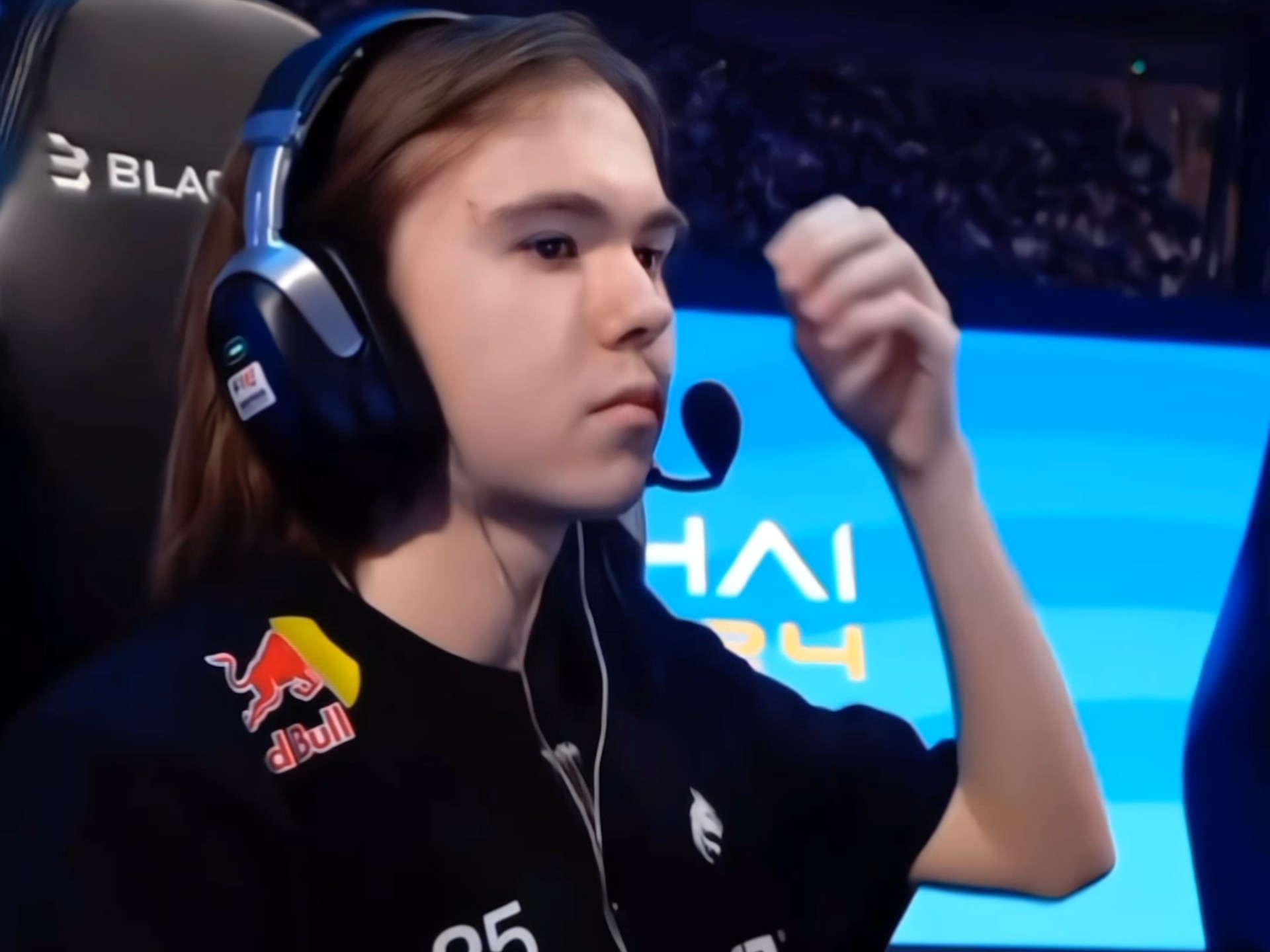 连续的比赛 连续的比赛