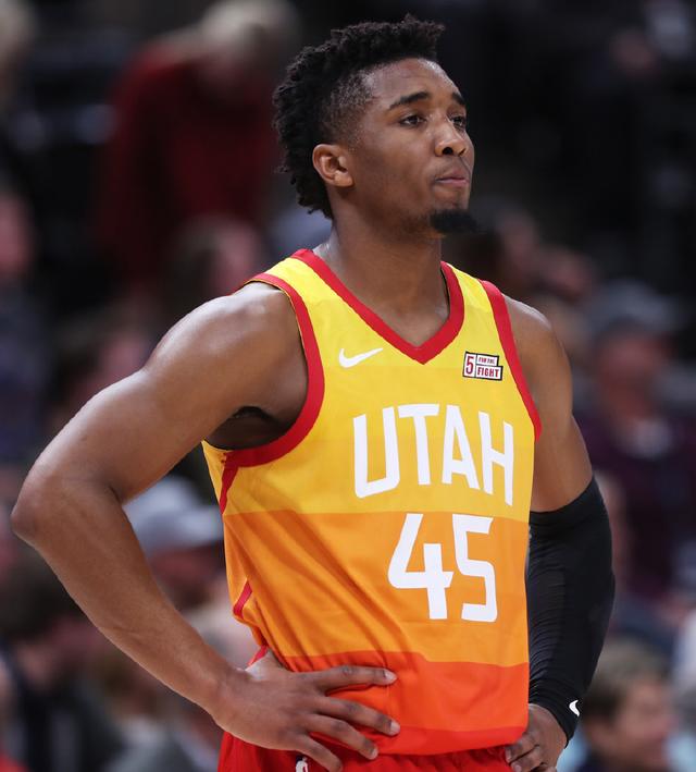 点出现在比 点出现在比