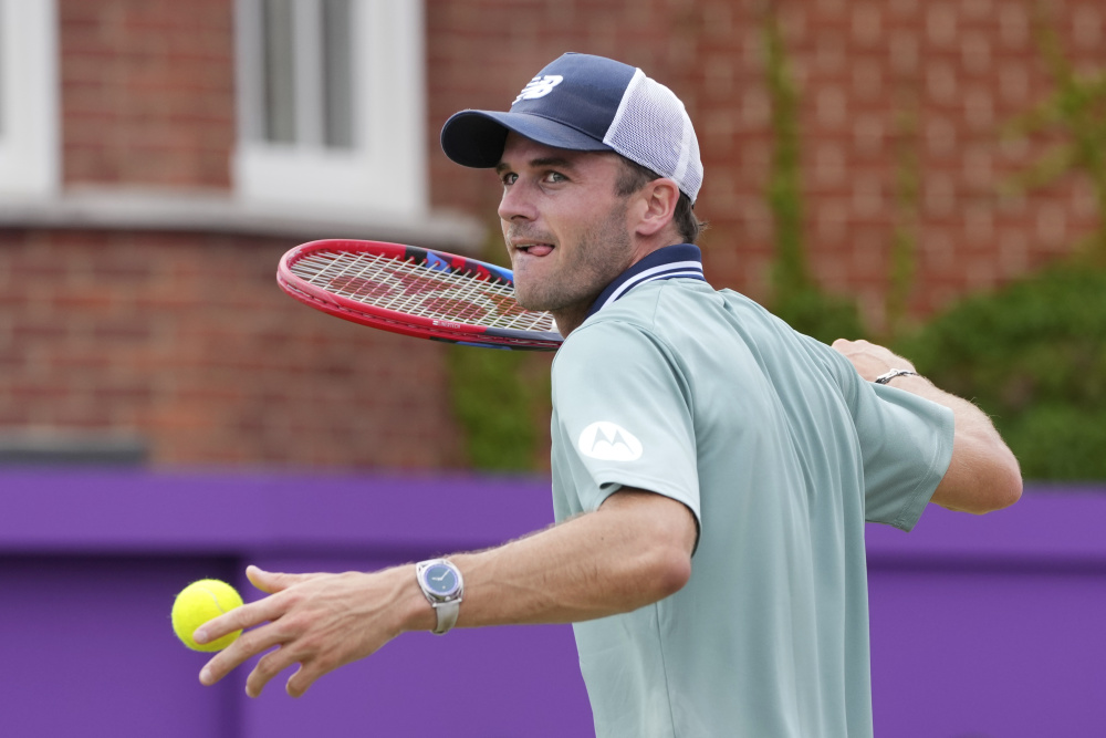 的激烈競爭 的激烈競爭