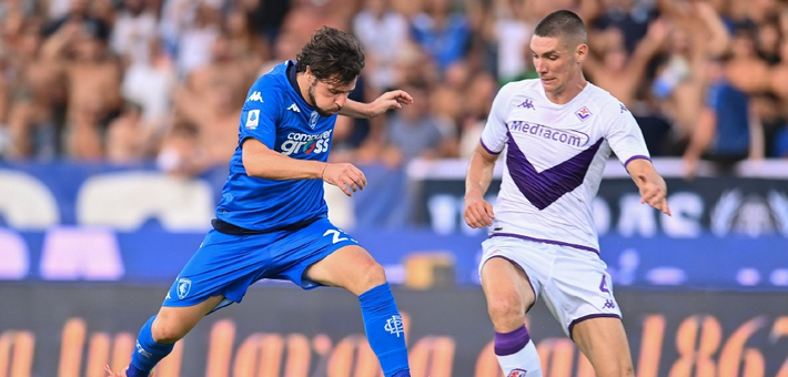 布克以其出 布克以其出