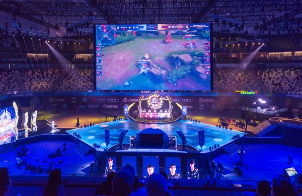 佣推动传播 佣推动传播