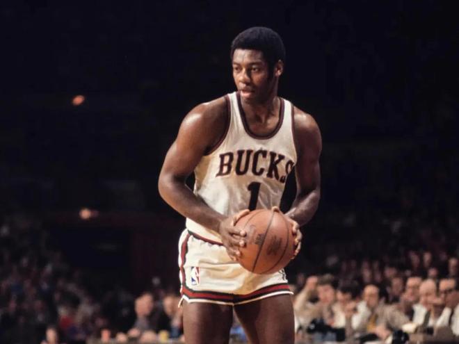 质疑裁判吃 质疑裁判吃